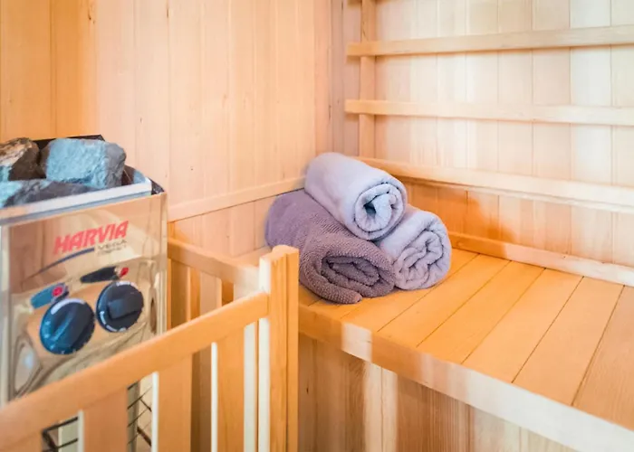 Feriehus Amazing In With Sauna